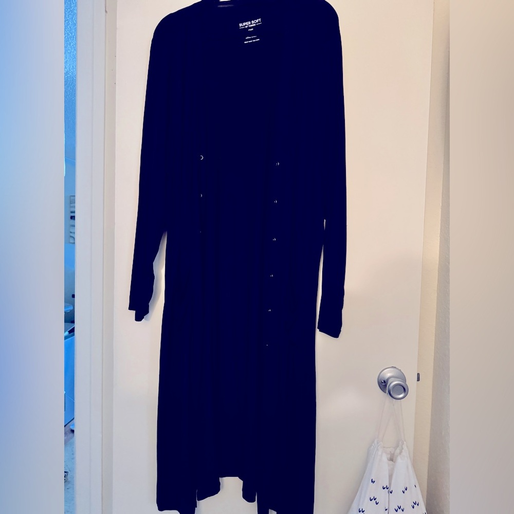 NET Torrid plus size long duster with buttons and  pockets - size 3